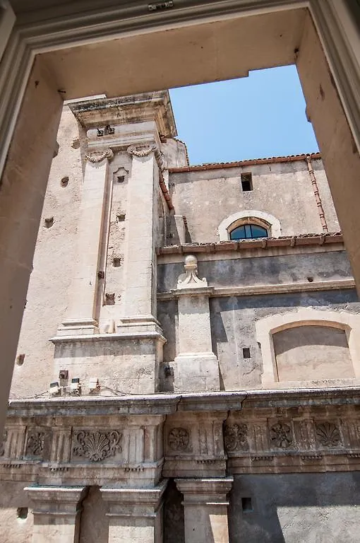 B&B Novecento Siciliano Noto 0*,  İtalya