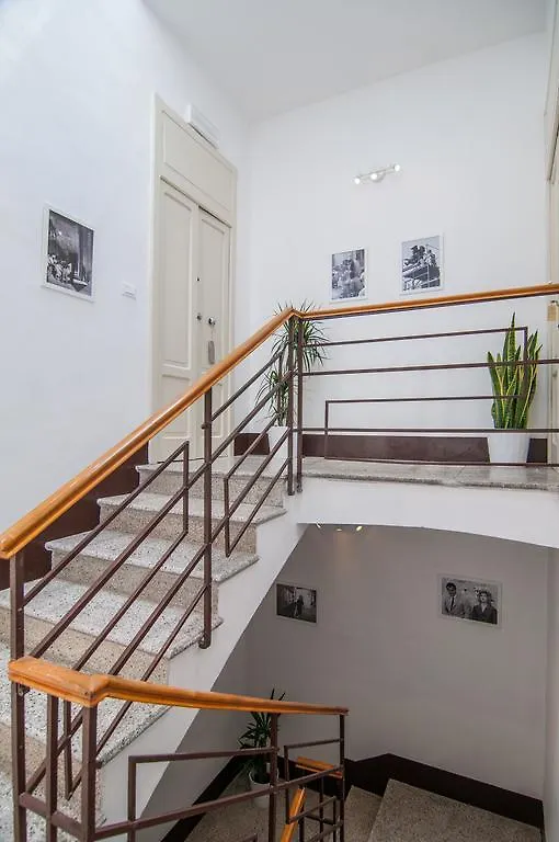 B&B Novecento Siciliano Noto Oda ve Kahvaltı