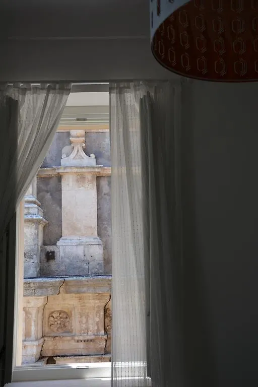 Oda ve Kahvaltı B&B Novecento Siciliano Noto