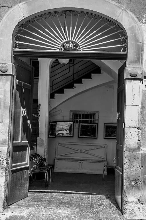 Oda ve Kahvaltı B&B Novecento Siciliano Noto İtalya